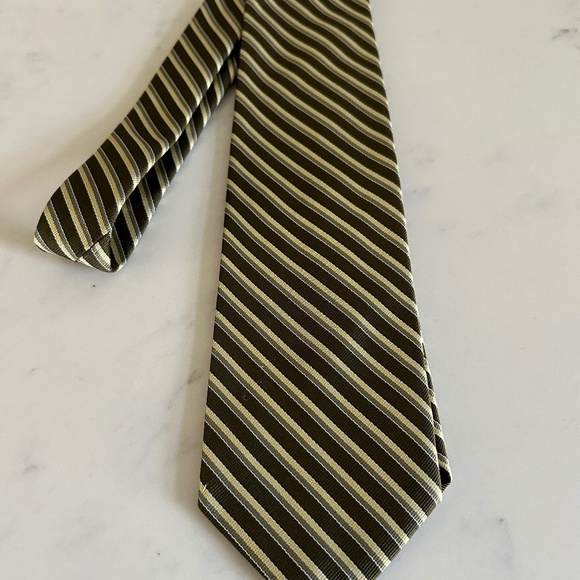 Brooks Brothers Men's Silk Tie - Picture 1 of 2